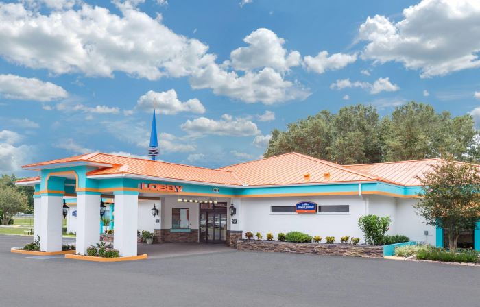 Howard Johnson by Wyndham Ocala FL I-75