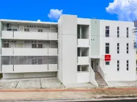 Mr.Kinjo Inn Rinzu Seragaki 御菓子御殿 恩納店周辺のホテル