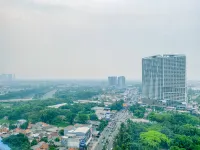 Studio Room near BINUS Alam Sutera at Collins Boulevard Apartment By Travelio