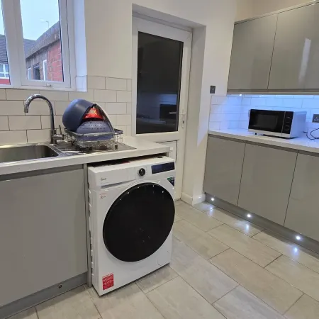 Cozy Guest Room in Leicester with Shared Facilities Отели рядом с достопримечательностью «Собор Лестера»