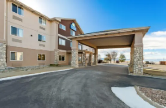 Days Inn & Suites by Wyndham Castle Rock