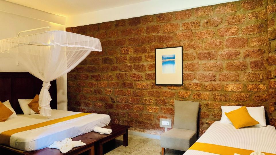Airport Heritage Hotel