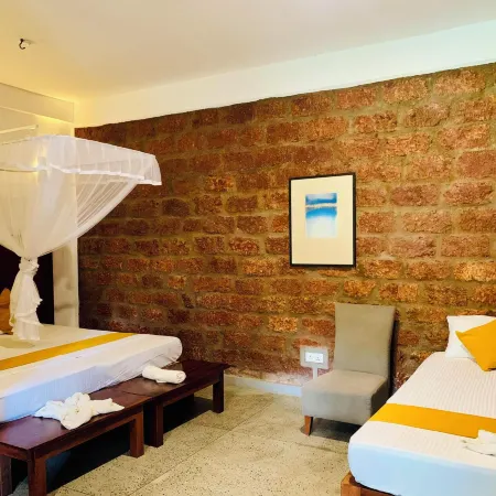 Airport Heritage Hotel
