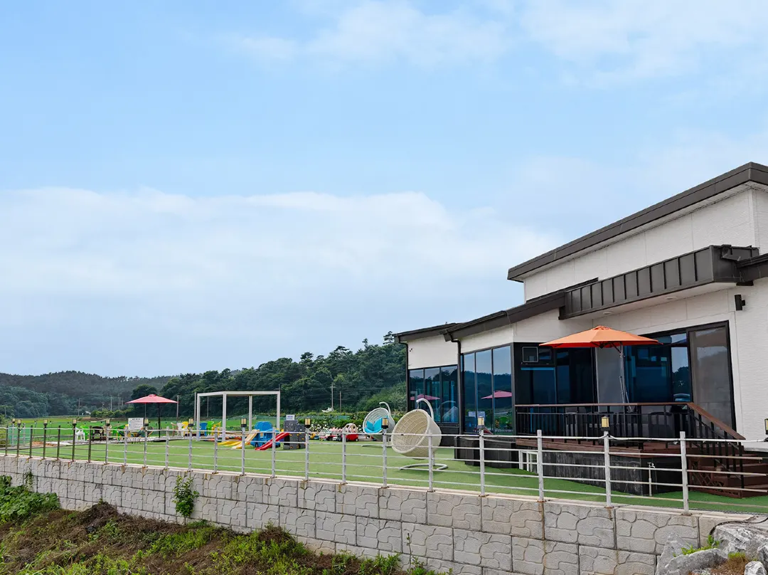 Taean Turin Pool Villa Pension - Incheon