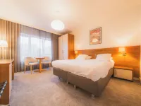 Hotel Prado Hotels near Mariakerke