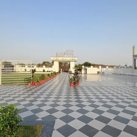 ORCHHA RIVER STONE RESORT