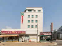 Yeoncheon N Motel 漣川郡のホテル