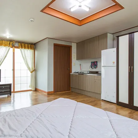 Cheorwon River Pension