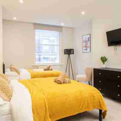Central Leeds Apartment by Station - Sleeps 7 Rooms