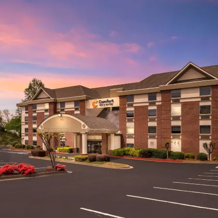 Comfort Inn & Suites Suwanee - Sugarloaf