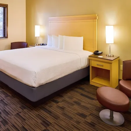 Livinn Hotel Minneapolis South / Burnsville