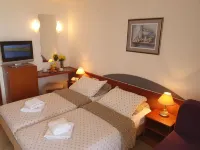 Tourist Settlement Brzet Hotels in Omis