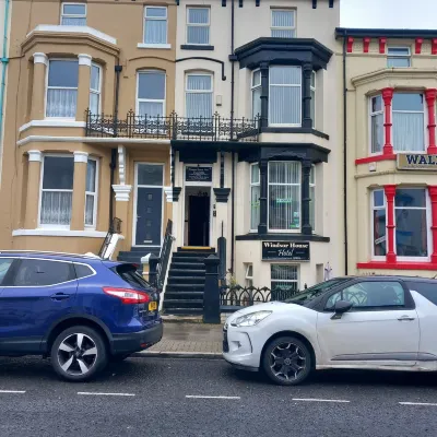 Windsor House Hotel Отели рядом с достопримечательностью «Блэкпульская башня»