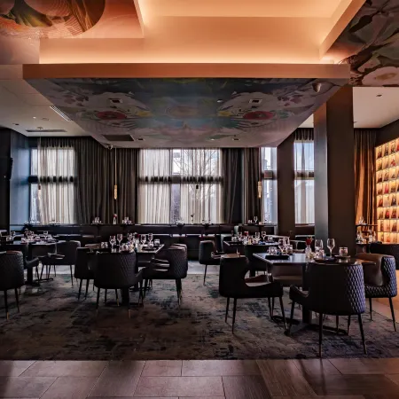 Embassy Suites by Hilton Atlanta Midtown Отели рядом с достопримечательностью «Станция Атлантик»