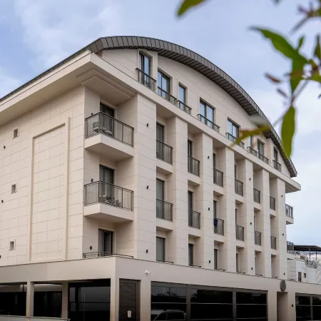 The Marni Hotel & Spa - Adults Only 12 Plus Отели рядом с достопримечательностью «Эски Лара»