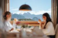 Hotel am Hang - breakfast