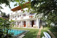 Ohana Surf Guest House - 2-Star