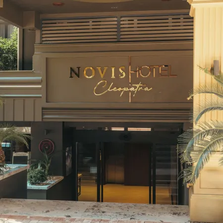 Novis Hotel Cleopatra Отели рядом с достопримечательностью «Пляж Клеопатра»