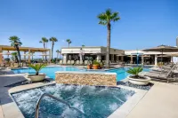Holiday Inn Resort GALVESTON-ON THE BEACH by IHG - Resorts