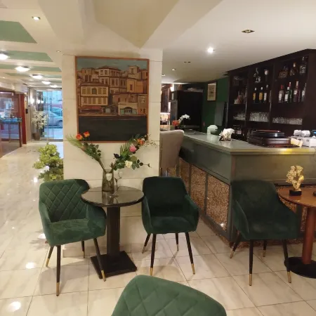 Ephira Hotel