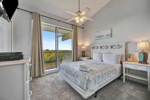 Mangrove Waterway View Sleeps 4 Pool Courts