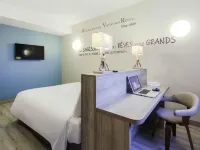 Ibis Styles Vierzon - parking