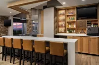 Hyatt Place Grand Rapids South - bar