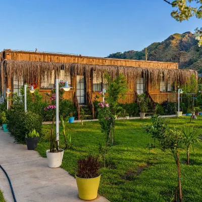 إيزجين بنجالوز سيرالي Hotels near يانارتاش