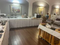 Hotel Trinity - Breakfast