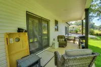 1 Mi to Lake Hartwell: Updated Retreat w/ Patio! - 3-Star