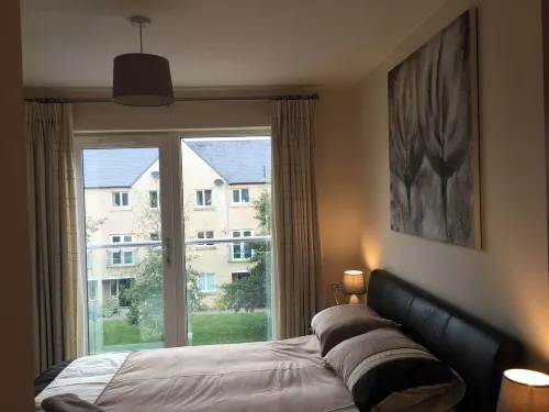 Riverside Penthouse 2Br 2 Bath 2 Parking View Near St Neots - Park Yeri