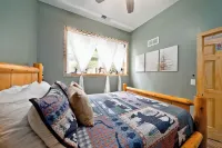 Bear's Den Retreat • Hot Tub • Soak Tub • Dog Friendly • Hocking Hills Cabin - Feriehus