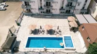 Hotel Ariana Lux - Pools