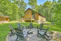 Fishing Pond + Pool! Resort Retreat in Wilmington - Wifi