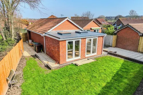 Boutique Bungalow Retreat Near Charnwood - 2-Star