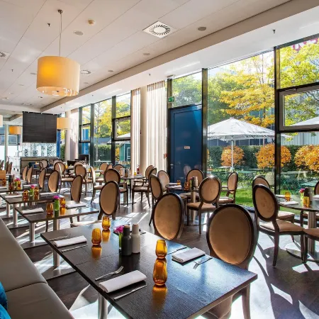 The Rilano Munich, Trademark Collection by Wyndham Отели рядом с достопримечательностью «Станция метро Hasenbergl»