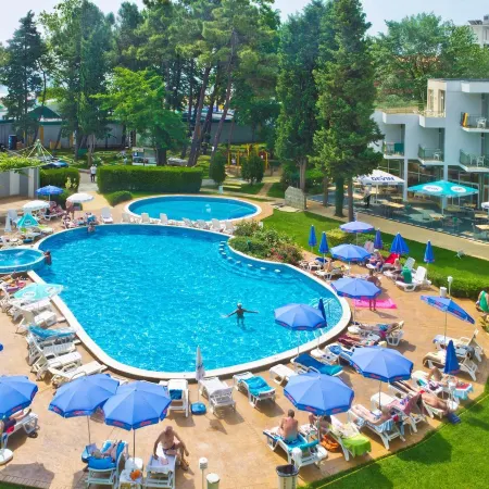 Flamingo Beach Hotel