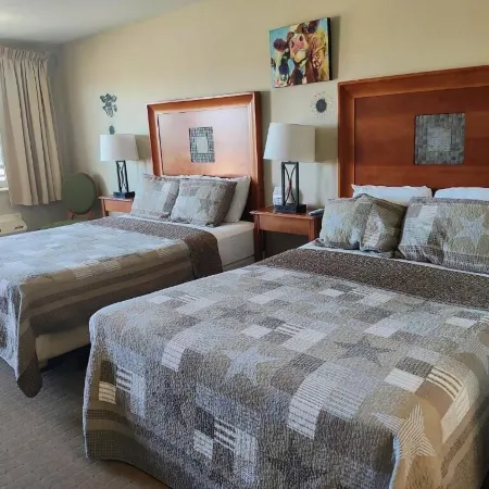 The Lodge at Russell - Russell Inn