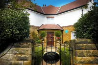 The Plough Inn & Cottages - 5-Star