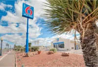 Motel 6 Van Horn, TX - Pet friendly