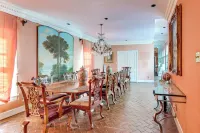3 Mi to Dtwn! Grand Goldsboro Getaway -  Privatzimmer