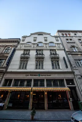 La Prima Fashion Hotel Budapest - Yolcu Alma/Bırakma Hizmetleri