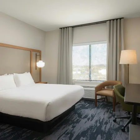 Fairfield by Marriott Inn & Suites Cincinnati Oakley