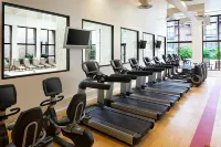 Sheraton Milwaukee Brookfield Hotel - 4-Star