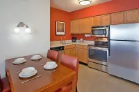 Residence Inn Austin Round Rock/Dell Way - Kitchens