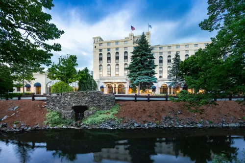 Doubletree by Hilton Nashua - breakfast