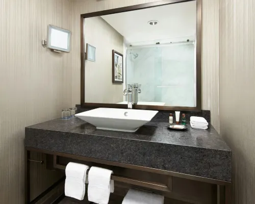 Sheraton Gateway Los Angeles Hotel Zimmer Photos