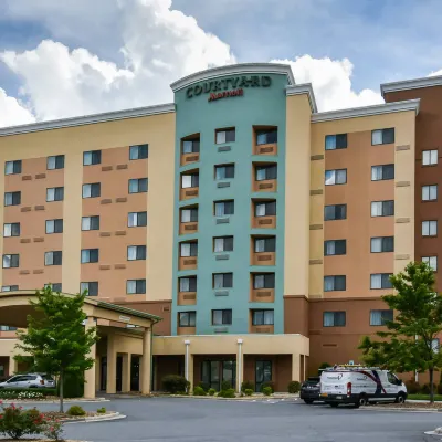 Courtyard Charlotte Concord Отели рядом с достопримечательностью «Автодром «Мотор-Спидвей» в Шарлотте»