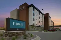 Fairfield Inn & Suites Milwaukee Brookfield - parking
