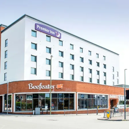Premier Inn Farnborough Town Centre Hotele w: Farnborough